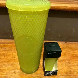 Starbucks Halloween 2022 Glow in the Dark Studded Venti Tumbler & Keychain